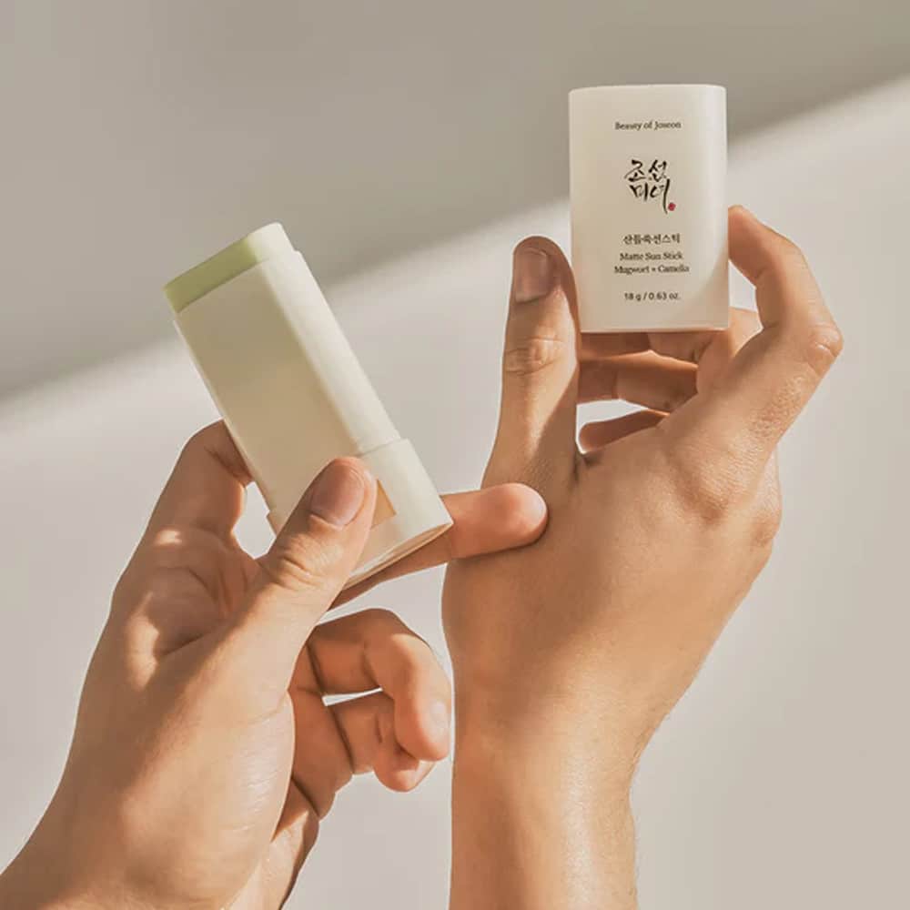 Matte Sun Stick Mugwort + Camilia 2 pack